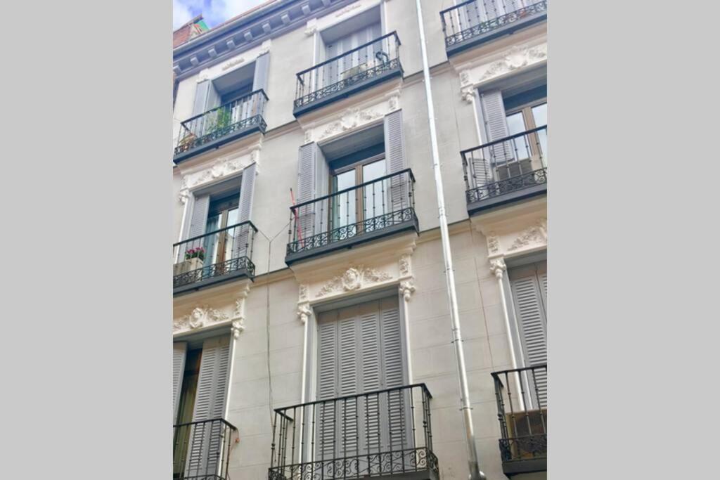Precioso Estudio En Malasana Μαδρίτη Εξωτερικό φωτογραφία